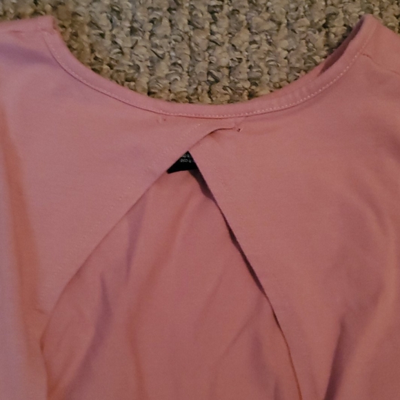 Open back pink tank - Picture 7 of 8